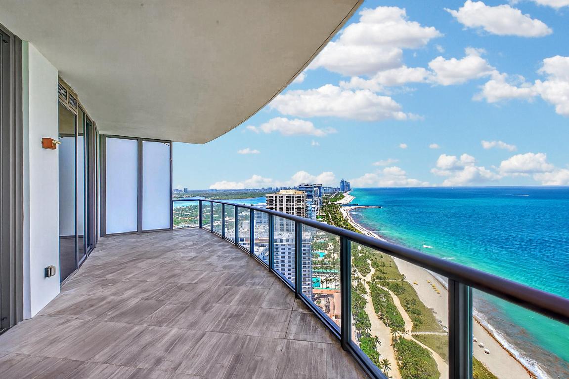 St. Regis Bal Harbour - Residential