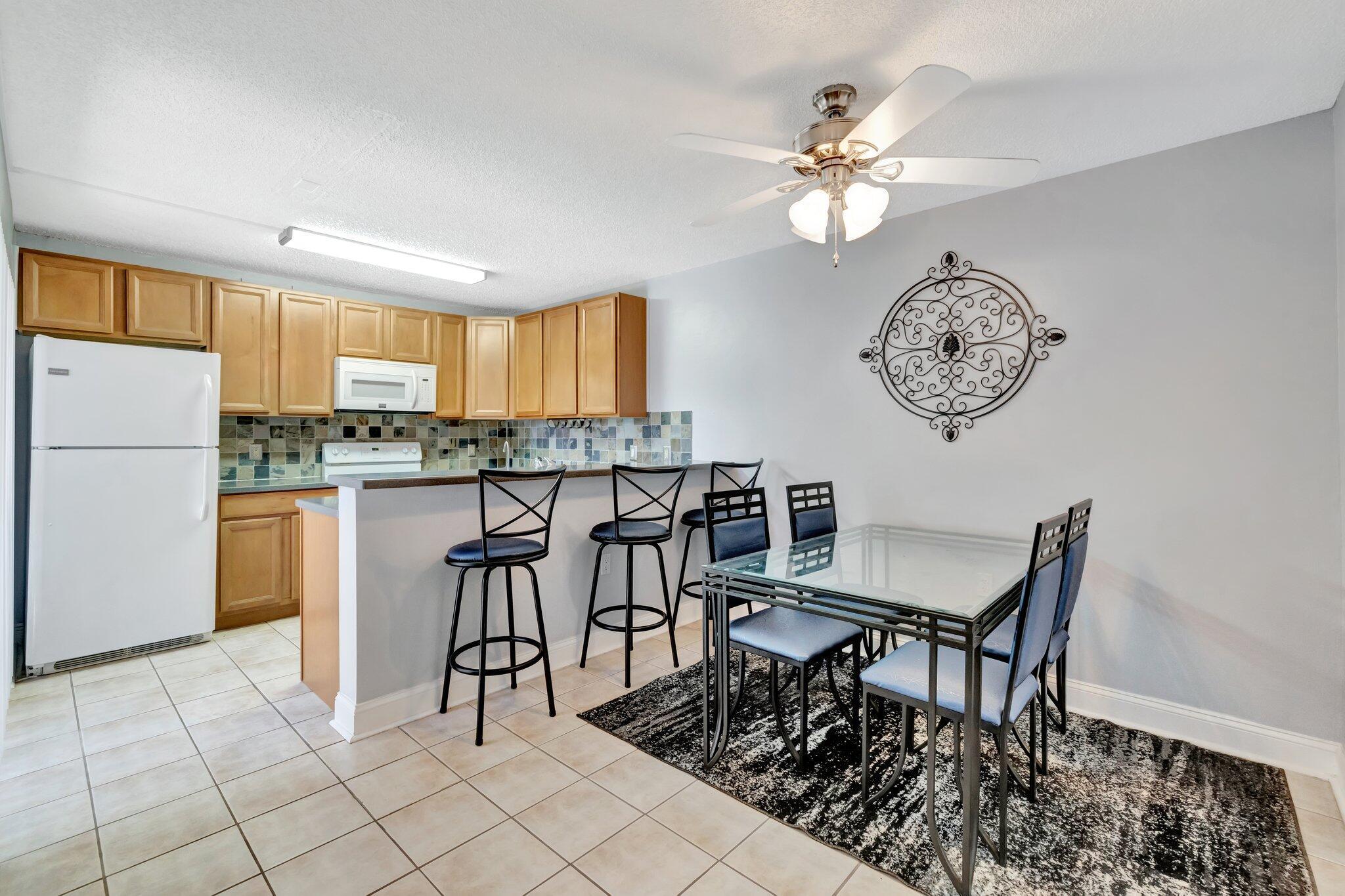 SUNSET TRACE AT MARTIN DO - Residential
