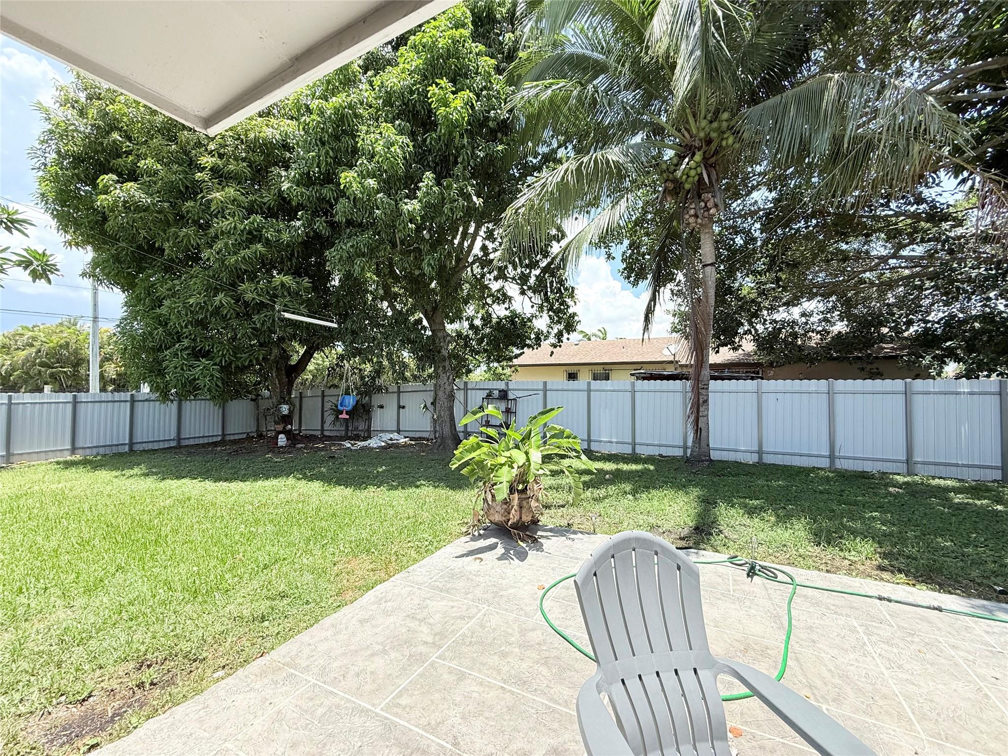 11121 SW 163rd St, Miami, FL, 33157/$575,000 4 11121 SW 163rd St