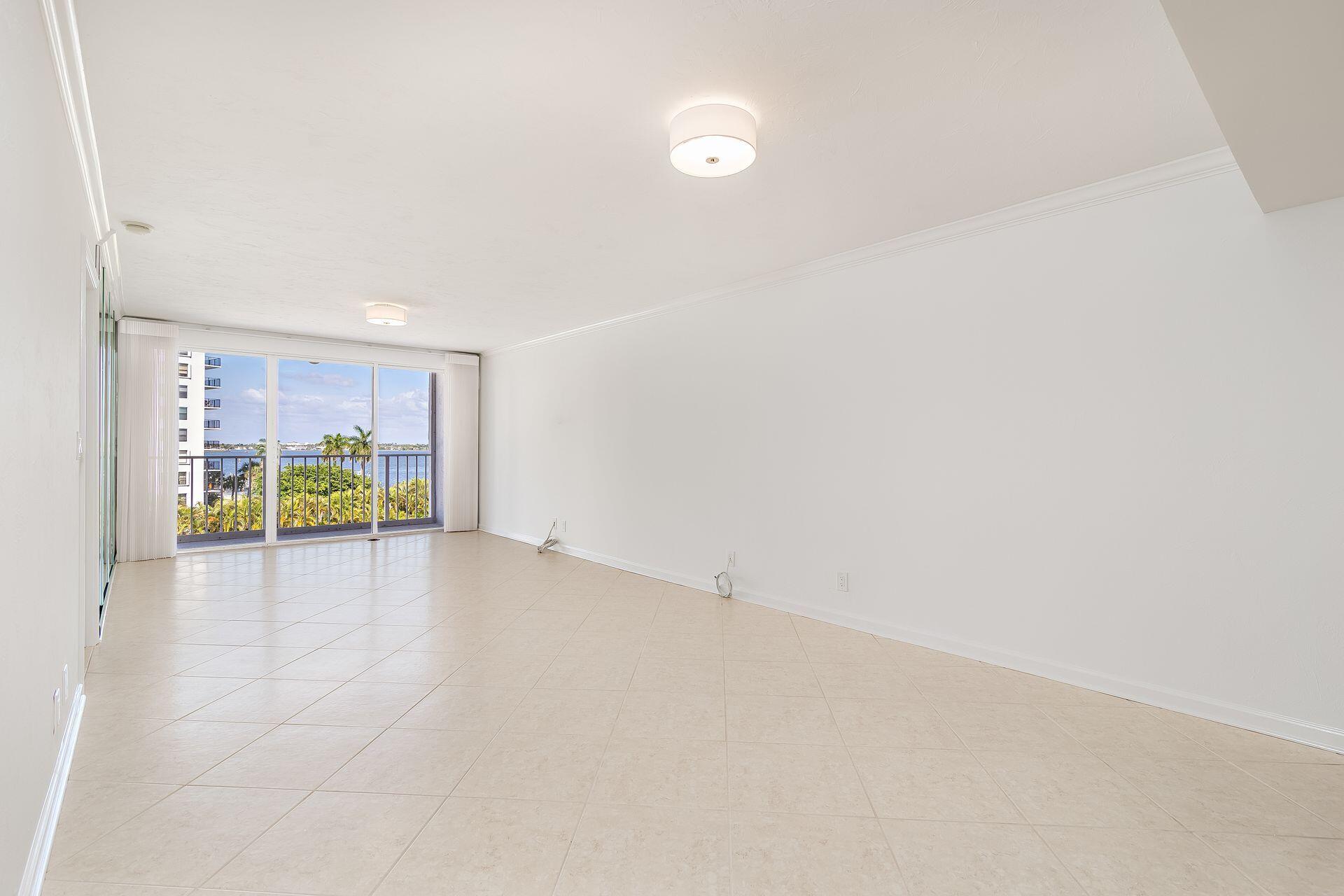 3901 S FLAGLER Drive 505
