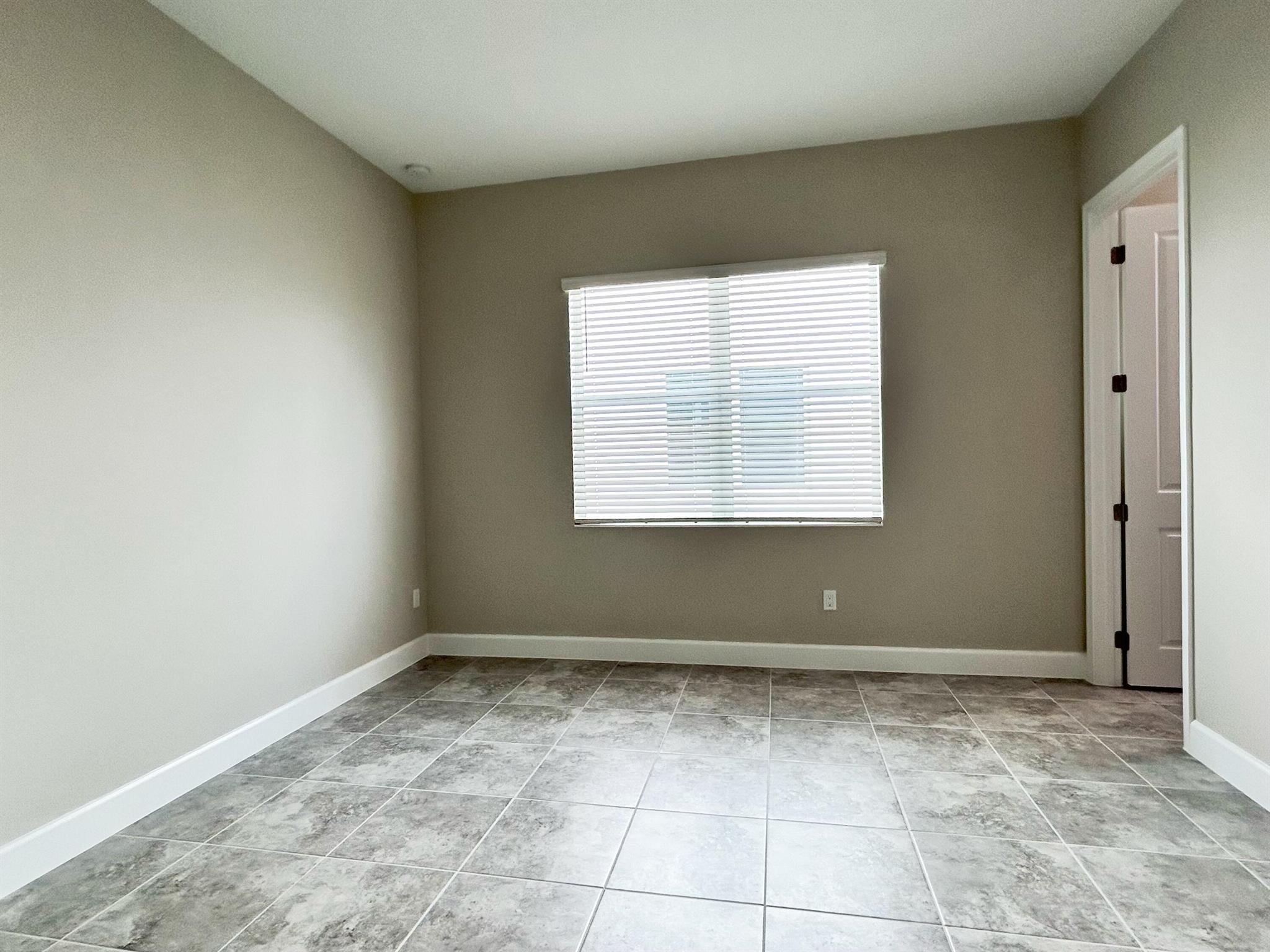 ORCHARDS OF WESTLAKE - Residential Lease