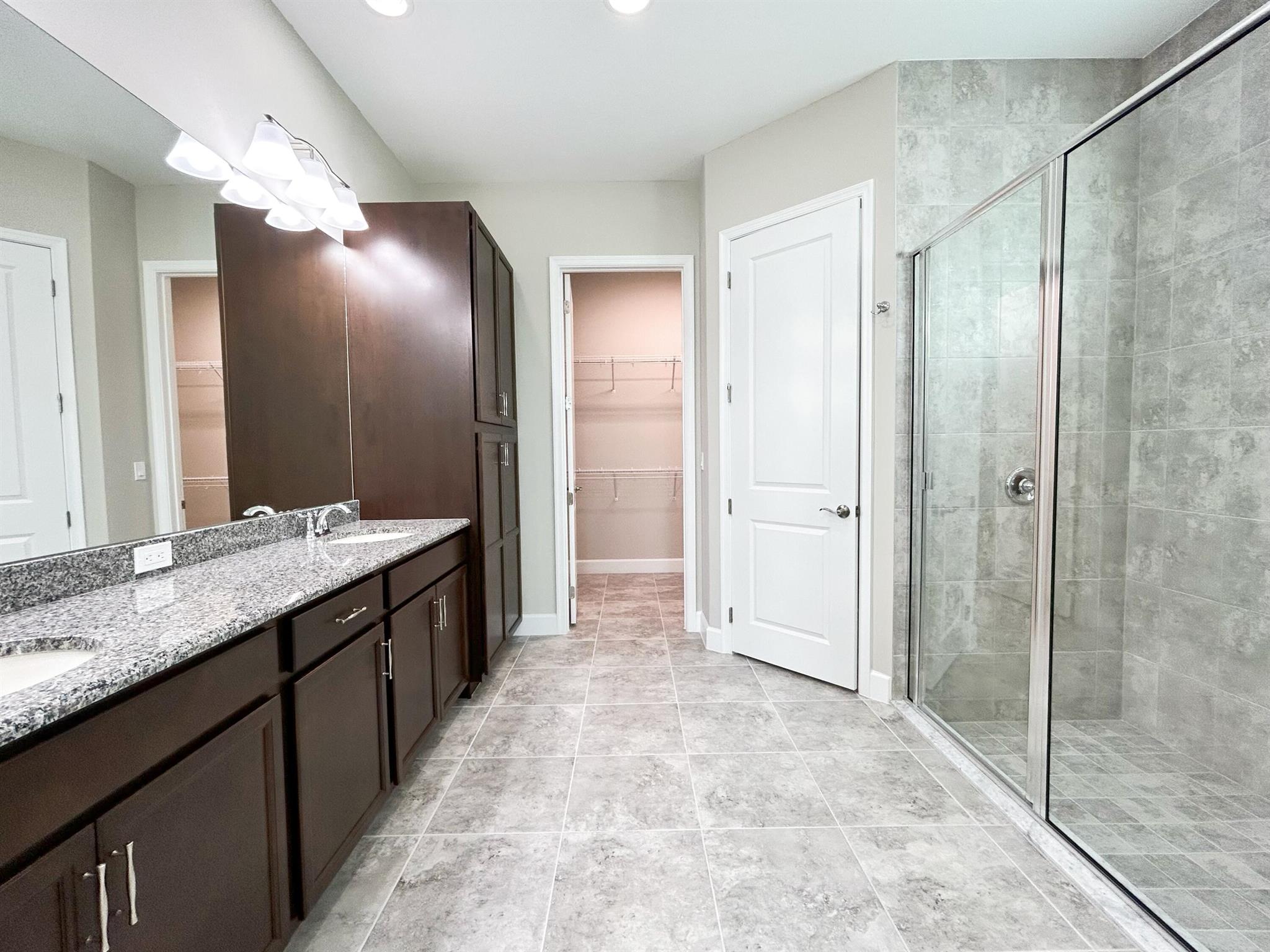 ORCHARDS OF WESTLAKE - Residential Lease