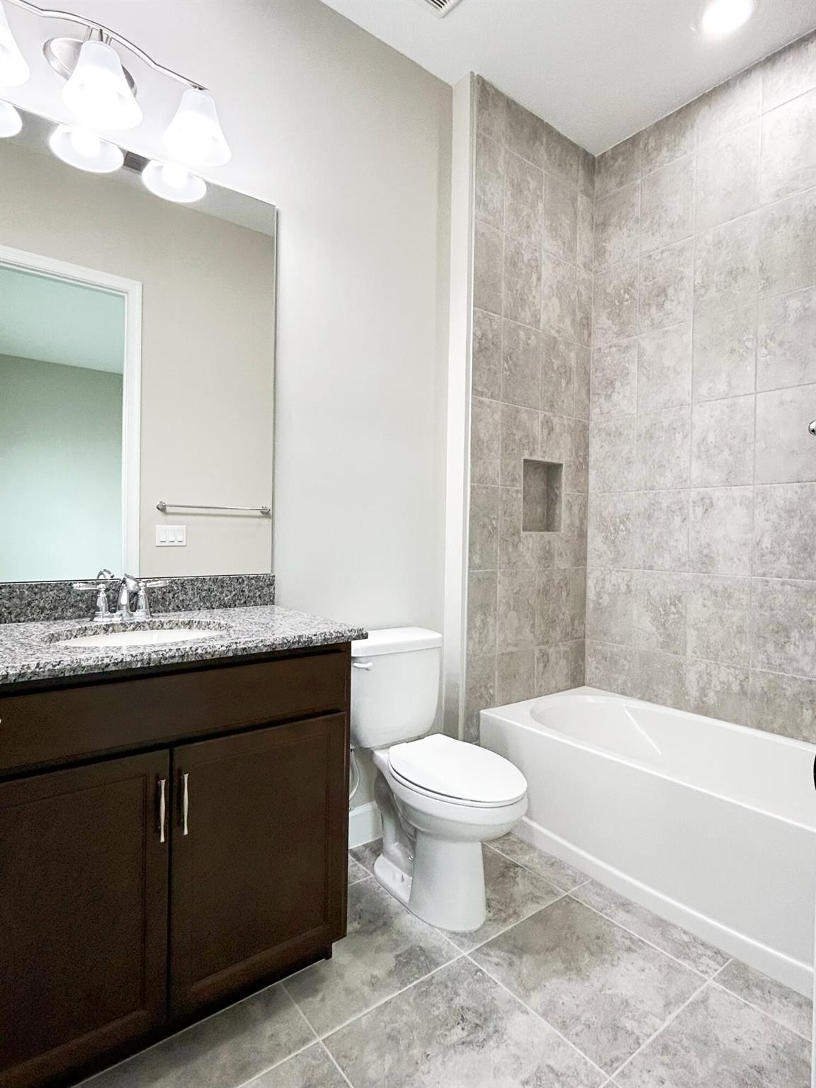 ORCHARDS OF WESTLAKE - Residential Lease