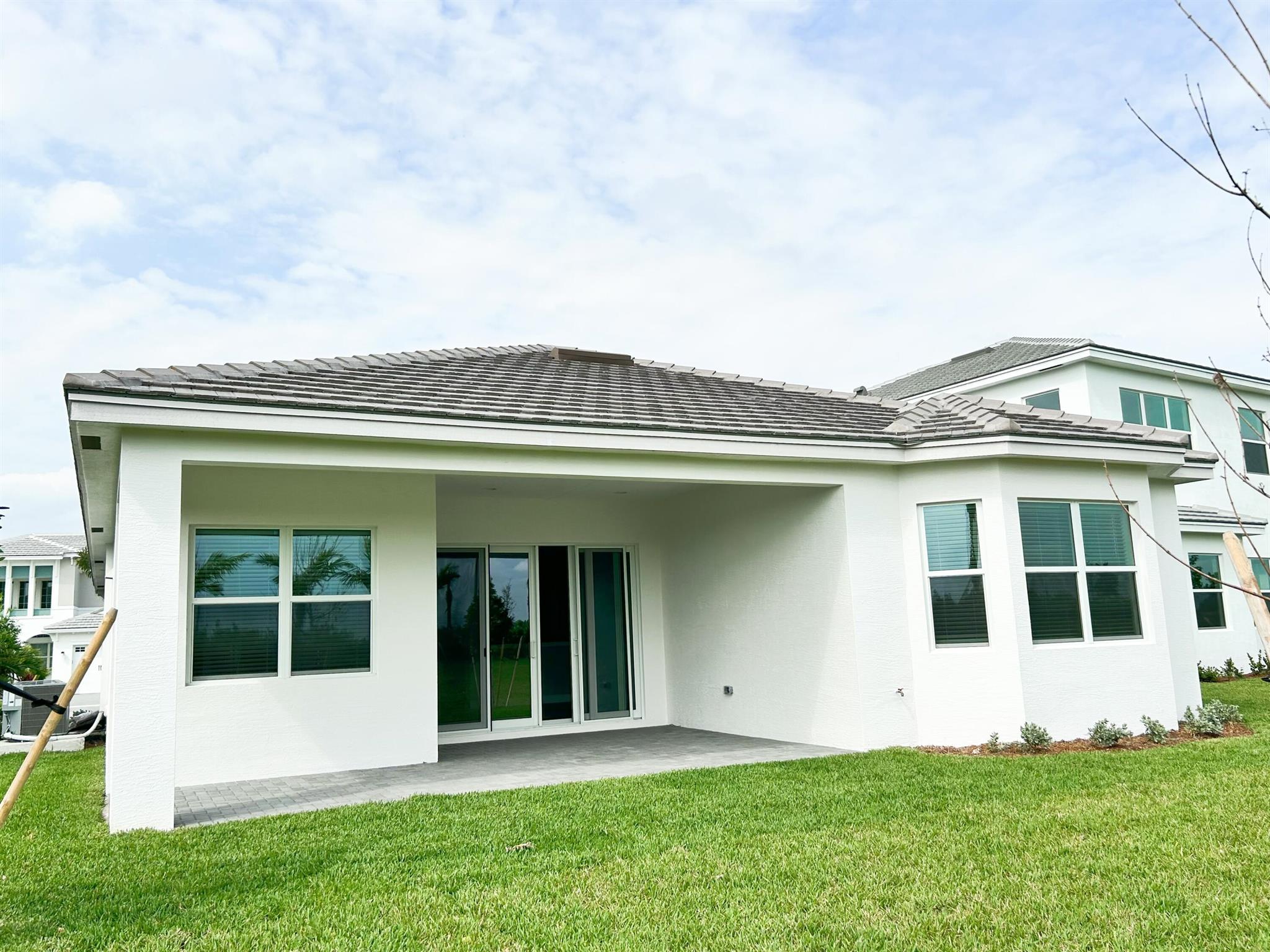 ORCHARDS OF WESTLAKE - Residential Lease