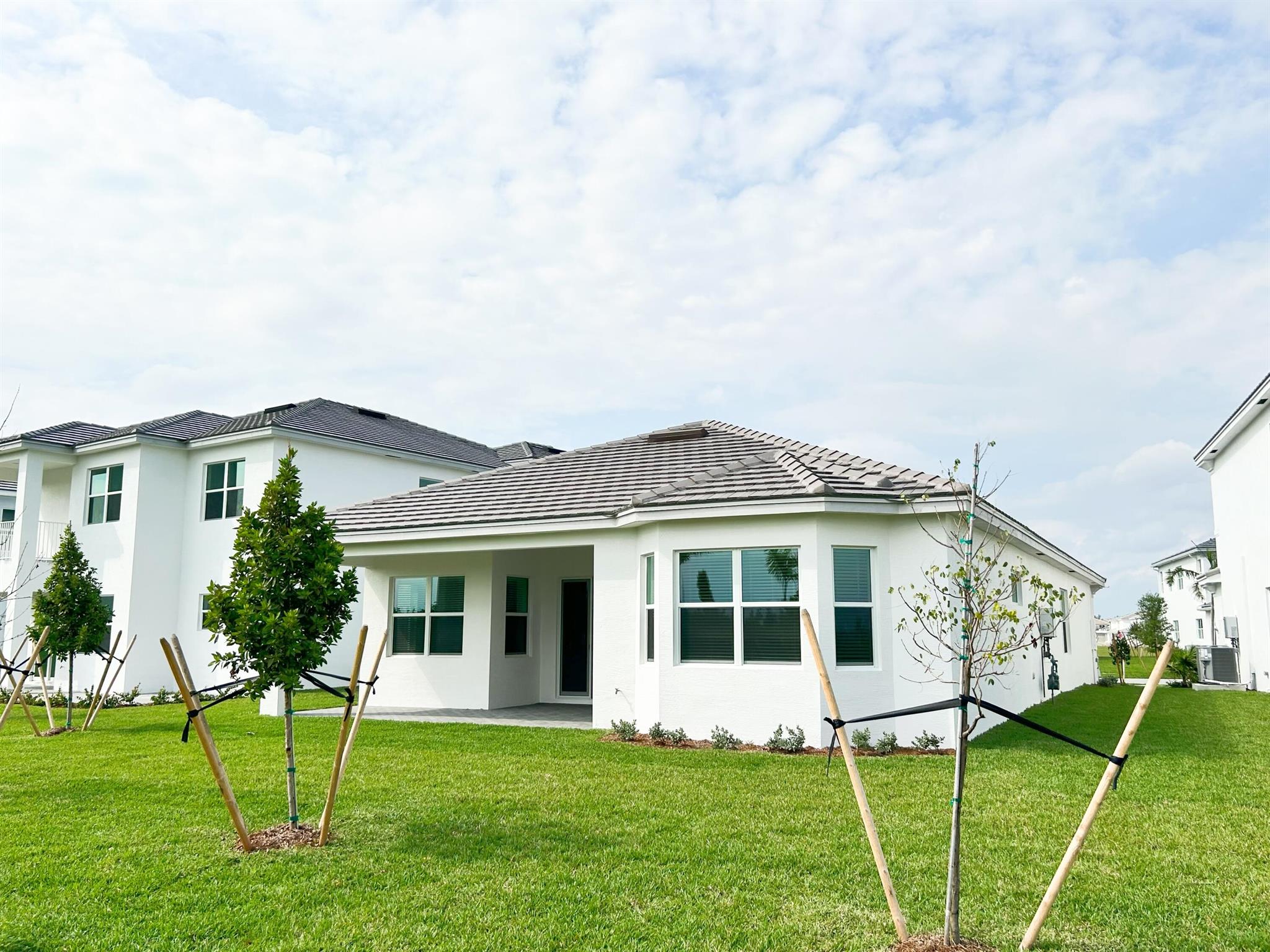 ORCHARDS OF WESTLAKE - Residential Lease
