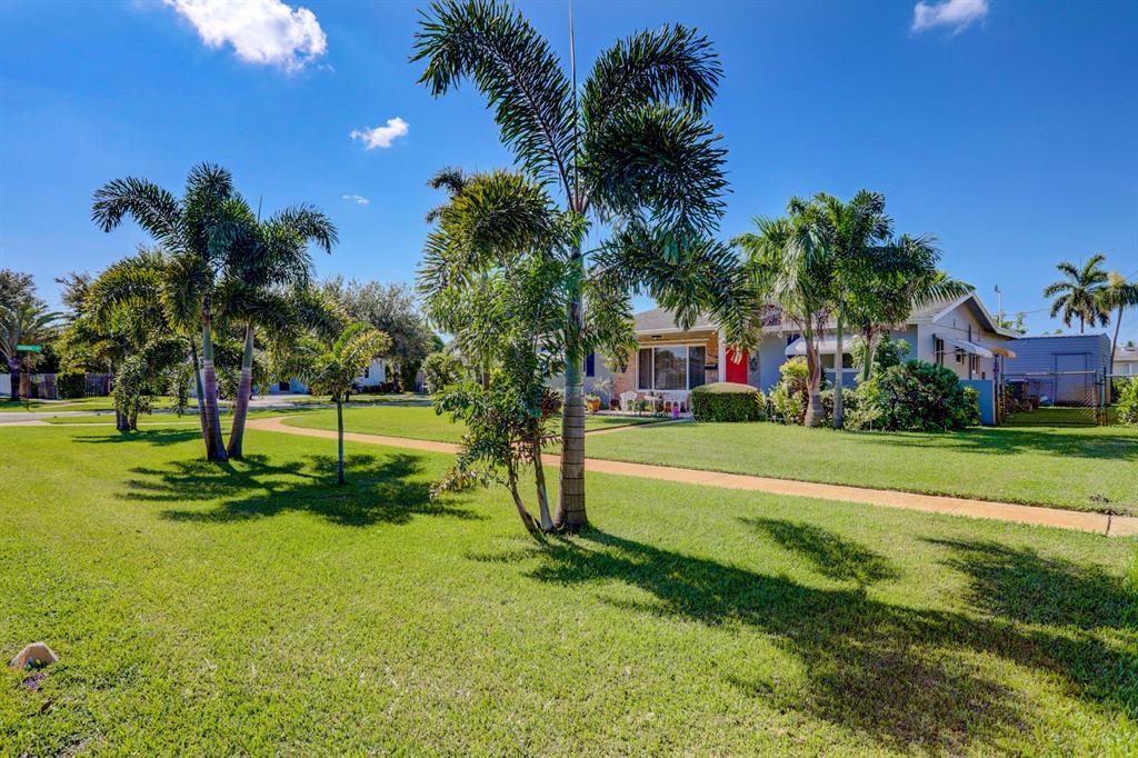 BAHAMA HEIGHTS - Residential