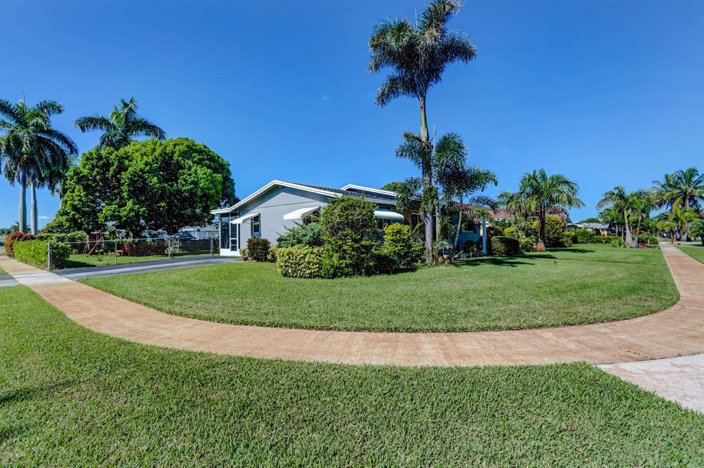 BAHAMA HEIGHTS - Residential