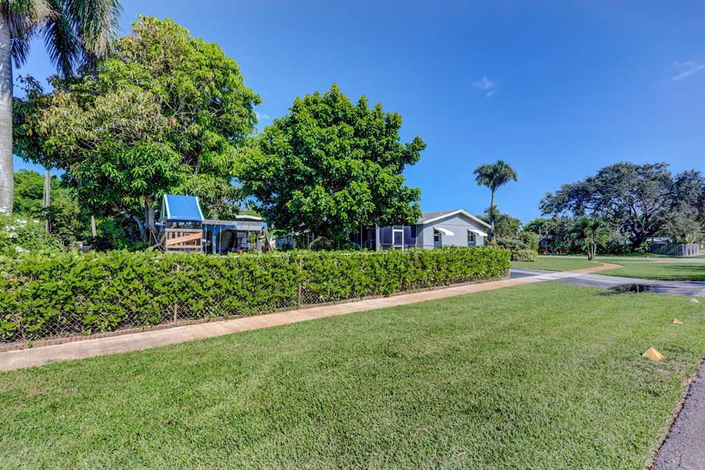 BAHAMA HEIGHTS - Residential