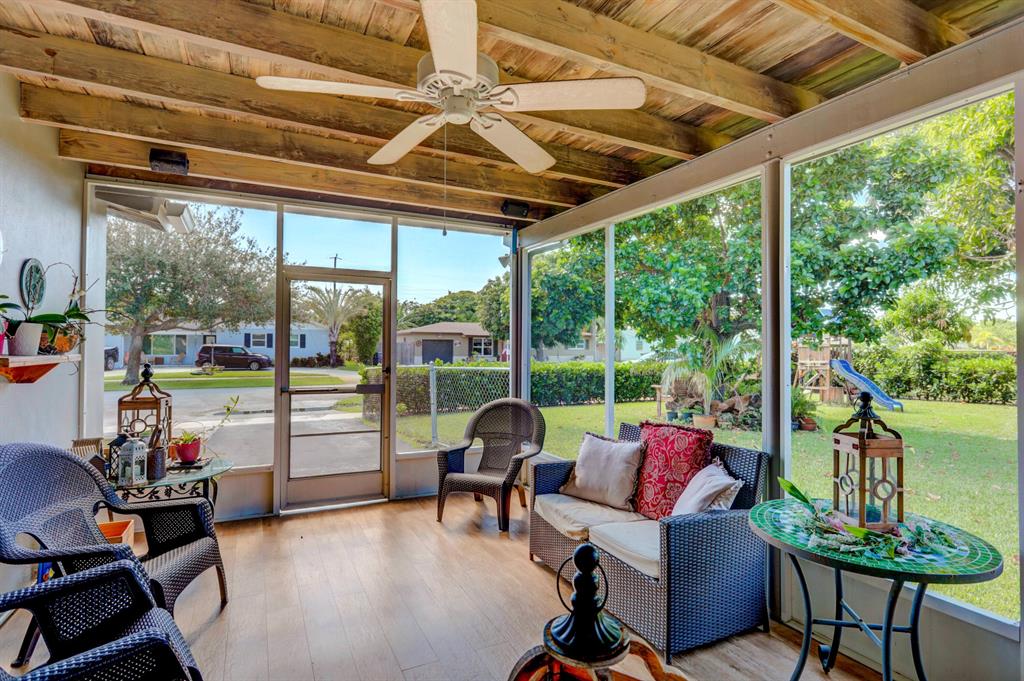 BAHAMA HEIGHTS - Residential