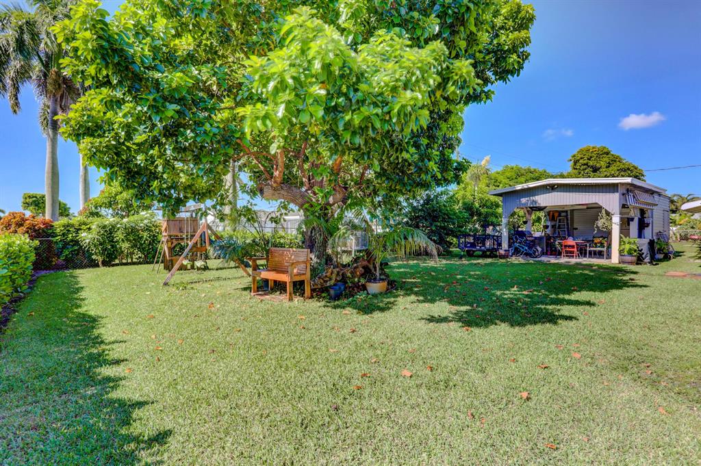 BAHAMA HEIGHTS - Residential