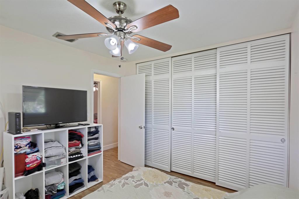 BAHAMA HEIGHTS - Residential