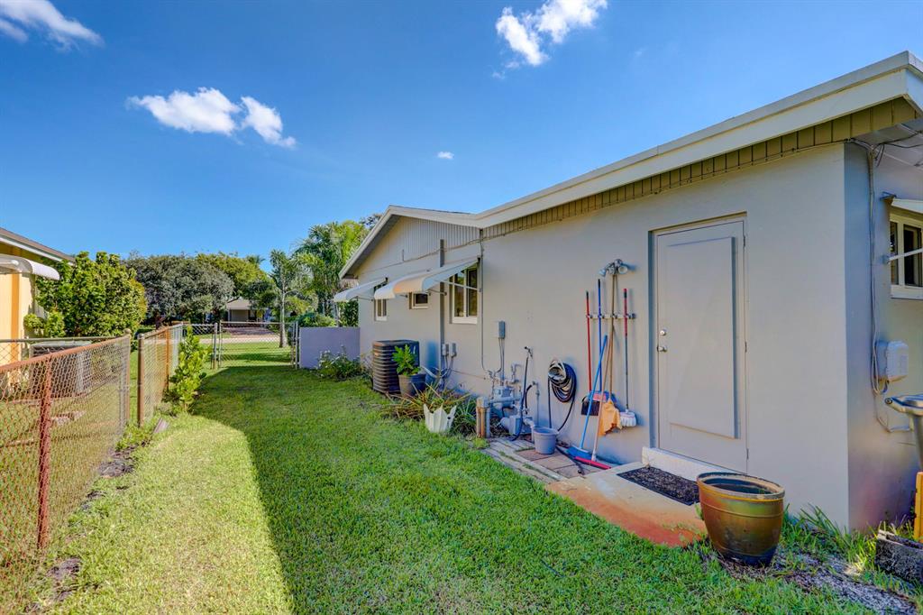 BAHAMA HEIGHTS - Residential