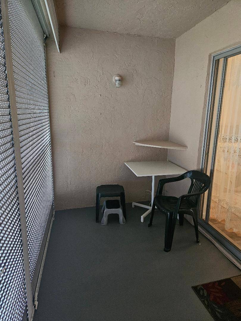 VILLAGE GREEN SUSSEX COND - Residential Lease