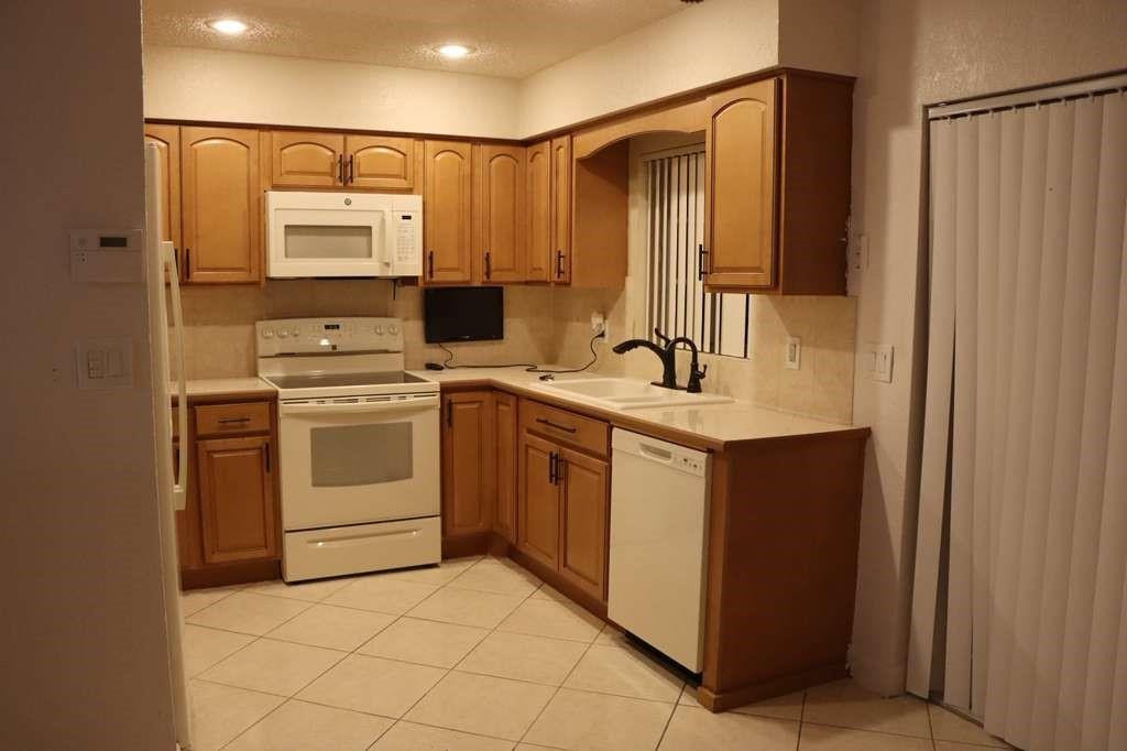 Miramar Sec 13 52-11 B - Residential Lease