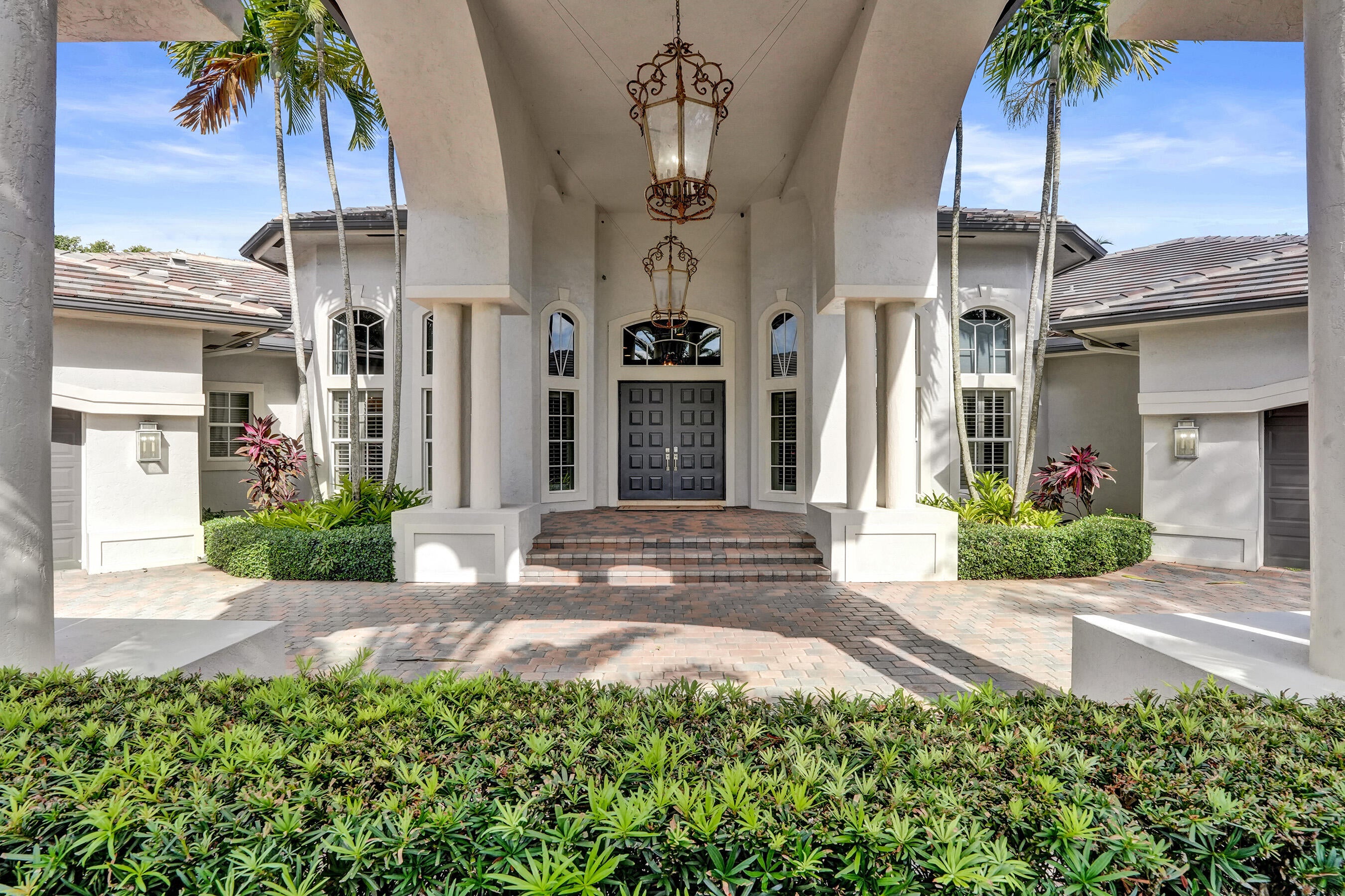 12945 Stonebrook Drive