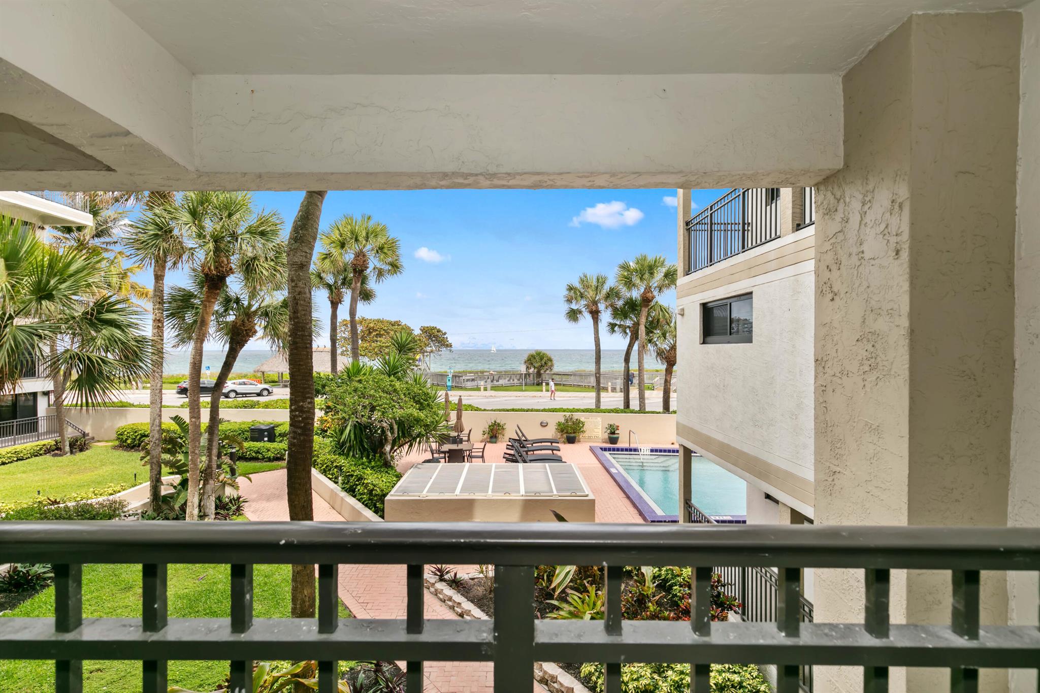 ISLAND POINT CONDO - Residential Lease