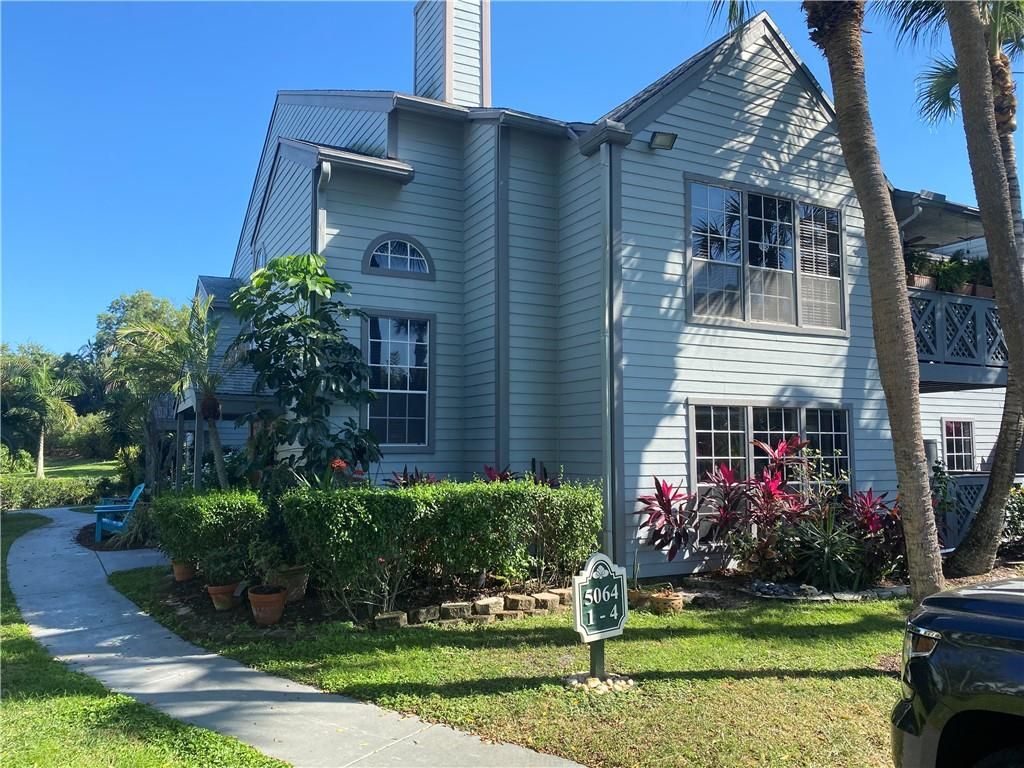 Photo of 5064 Heatherhill Ln #2103, Boca Raton, FL 33486 (MLS # F10368191)