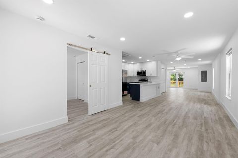 720 Mcintosh St Street West Palm Beach FL 33405