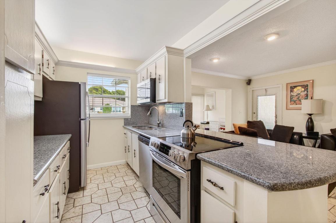 HIGH POINT OF DELRAY WEST - Residential