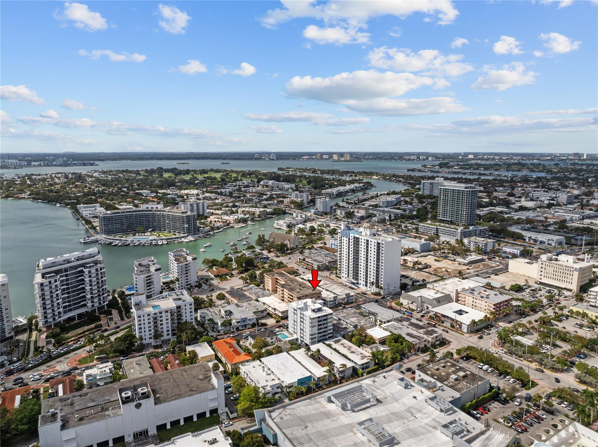 VILLA ROYAL CONDO - Residential