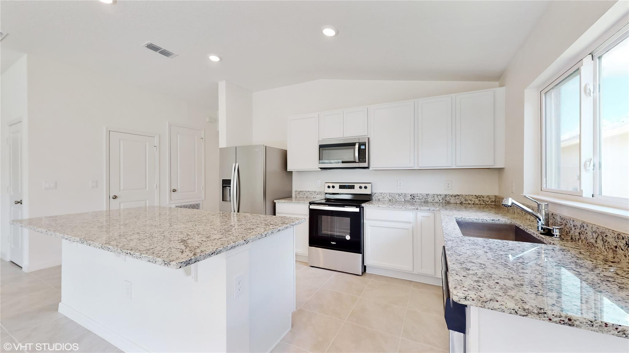 Savannah Lake - Residential Lease