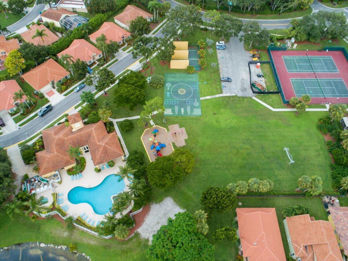 WOODBINE PAR E - Residential Lease