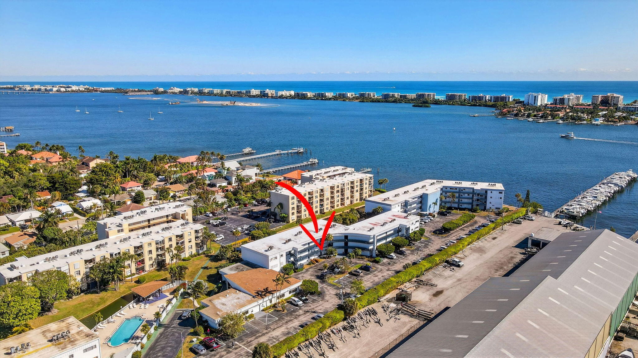 WATERWAY CLUB - Residential