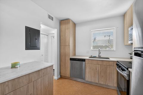 200 Waterway Drive S 104 Lantana FL 33462