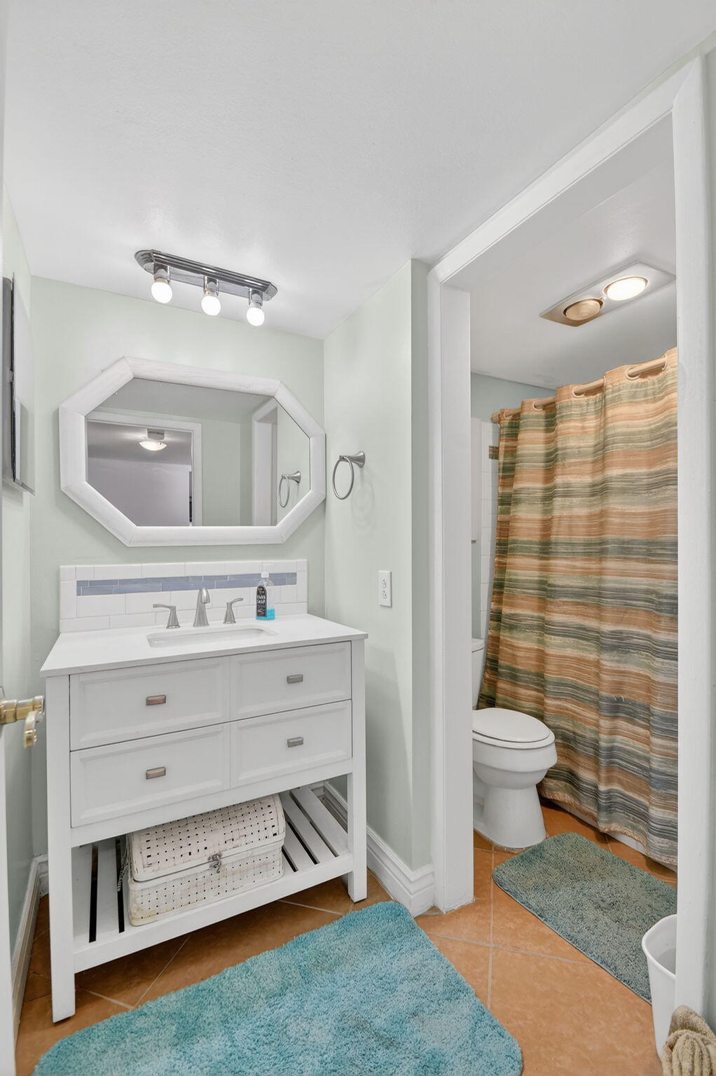 WATERWAY CLUB - Residential