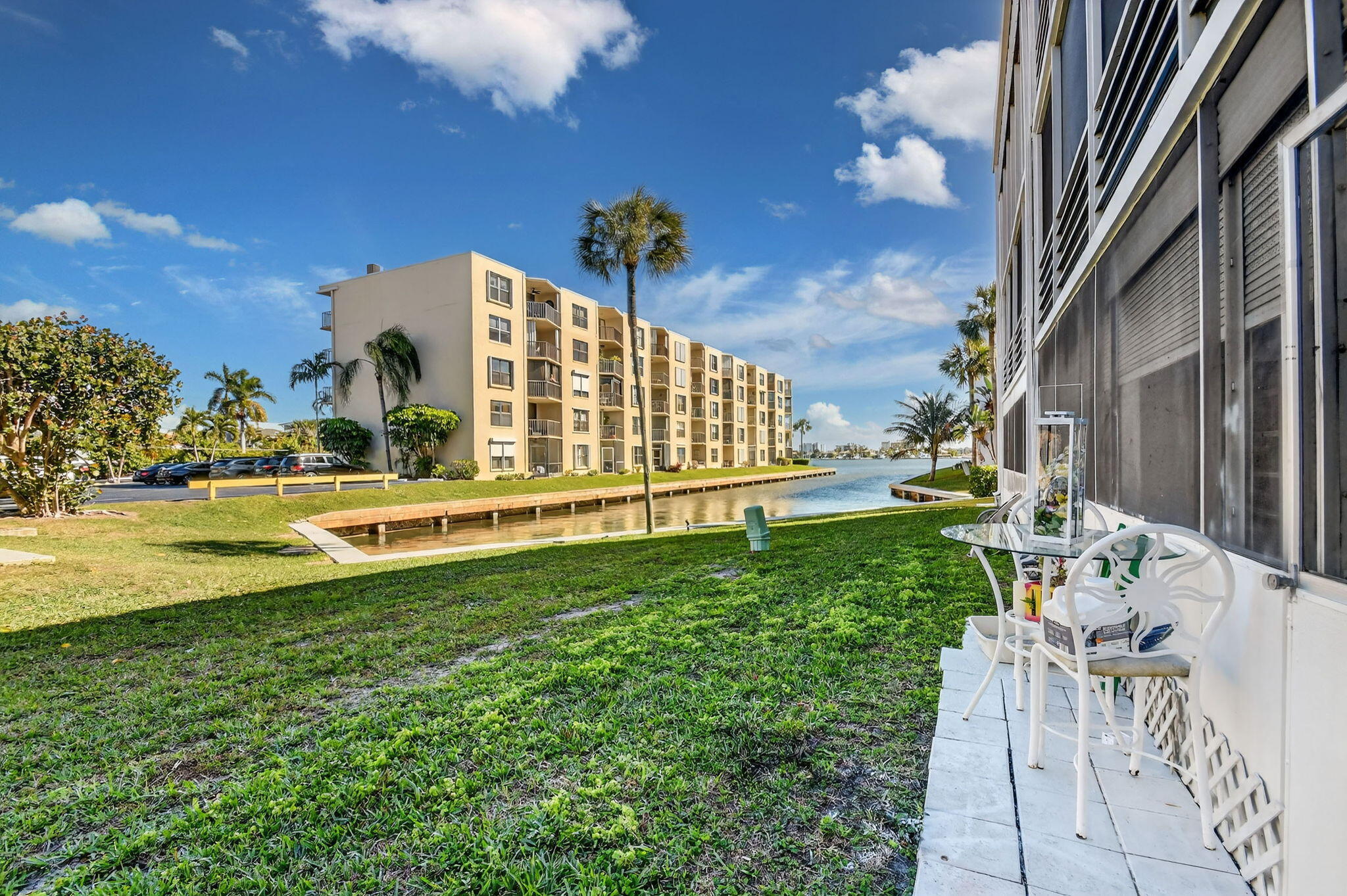 WATERWAY CLUB - Residential