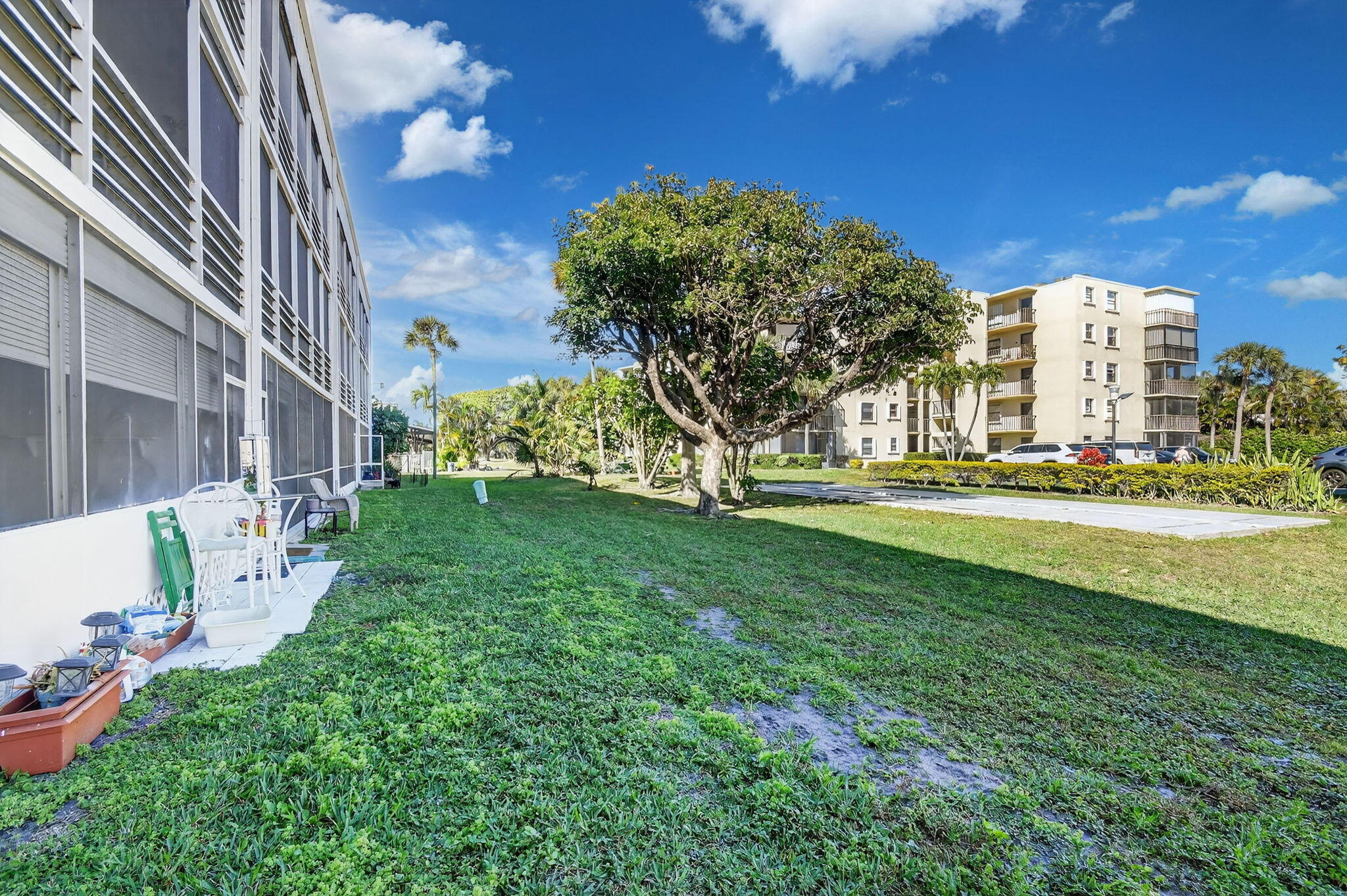 WATERWAY CLUB - Residential