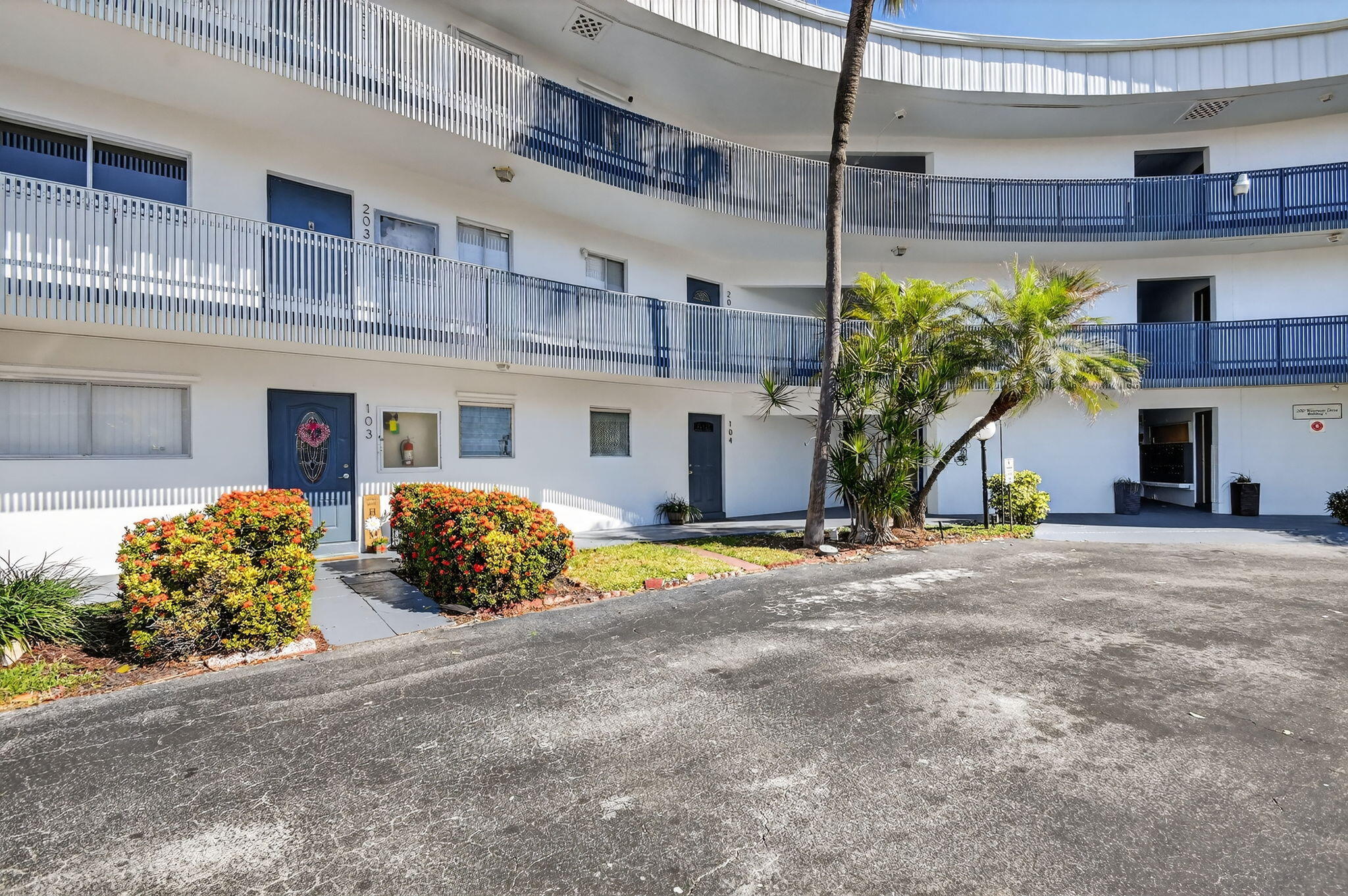 200 Waterway Drive S 104