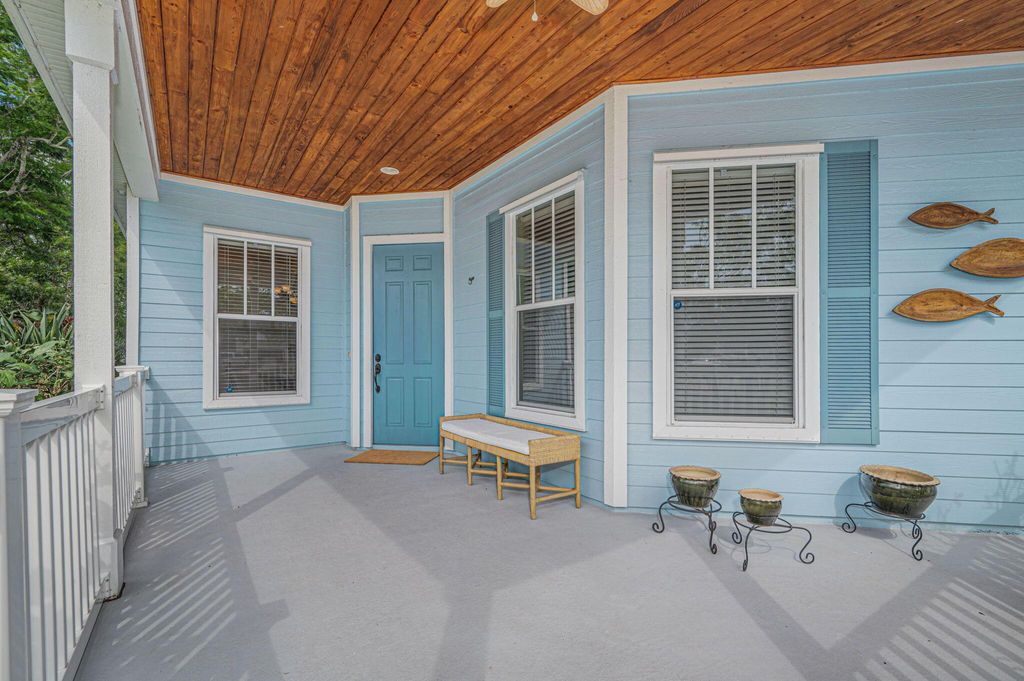 Photo of 461 NE Bluefish Point, Port Saint Lucie, FL 34983 (MLS # R10998912)