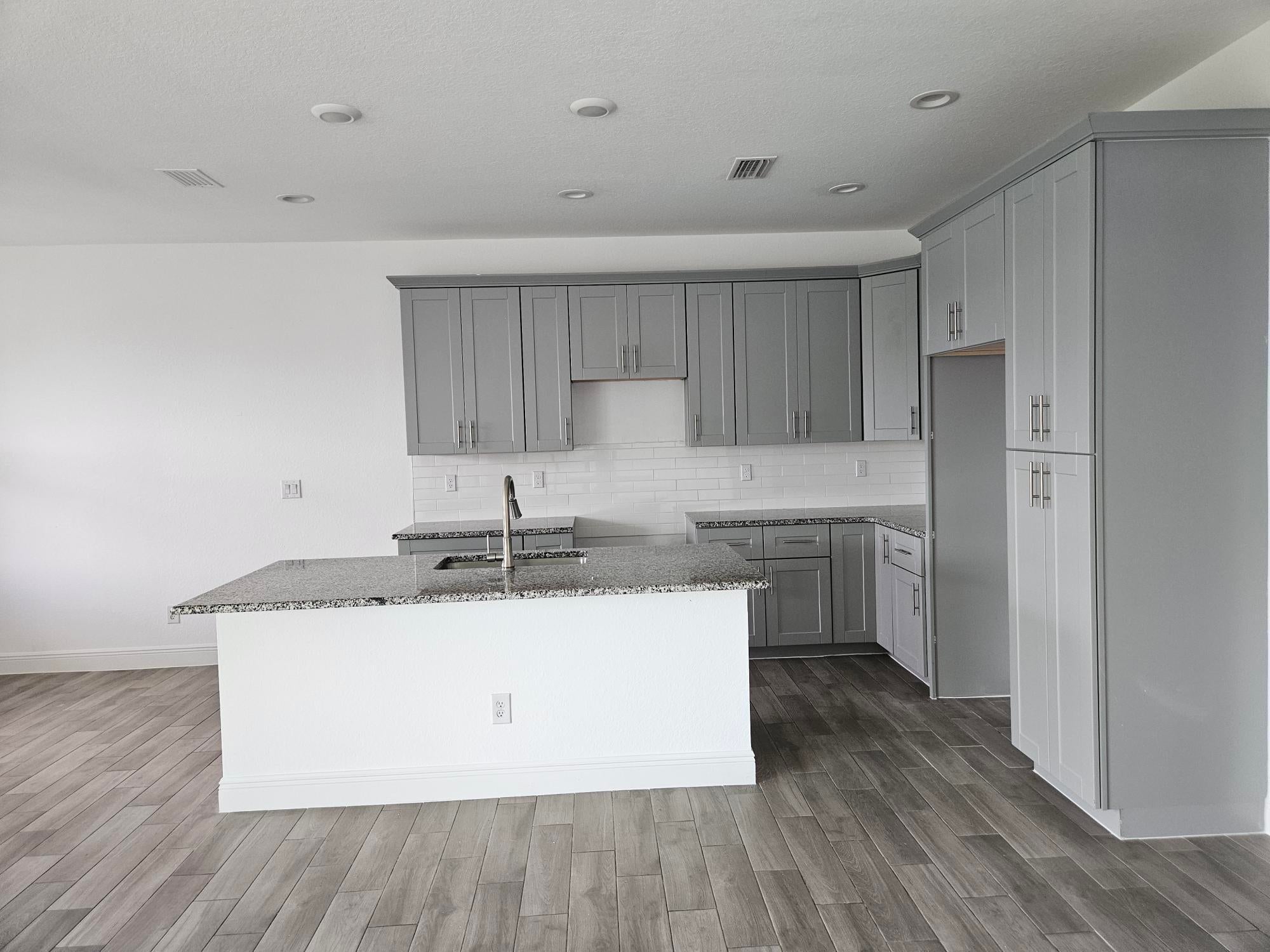 125 BETHLEHEM Place