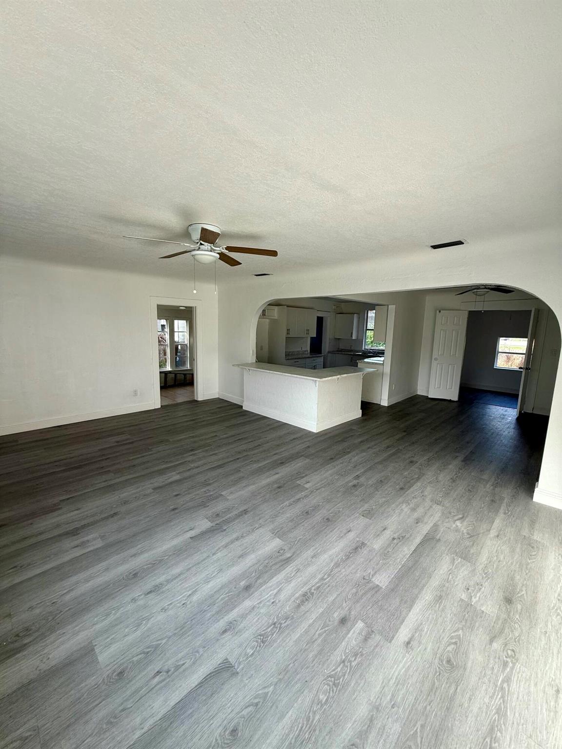 HOLLOWAY ADDN TO BELLE GL - Residential