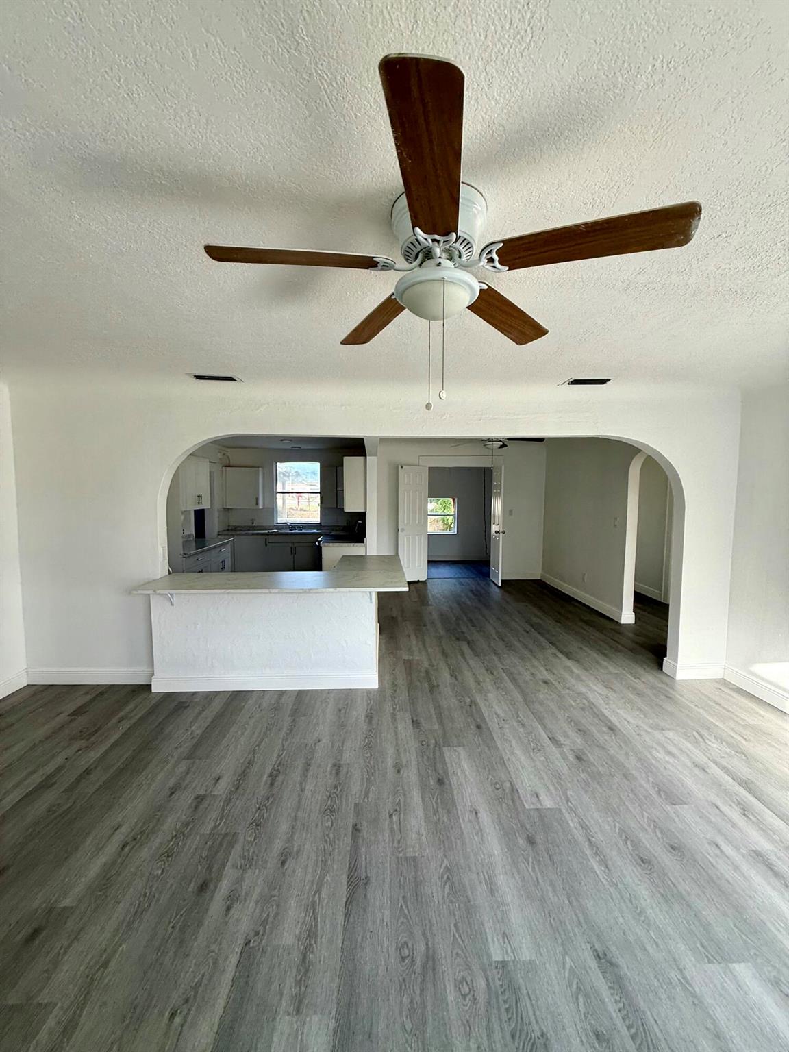 HOLLOWAY ADDN TO BELLE GL - Residential