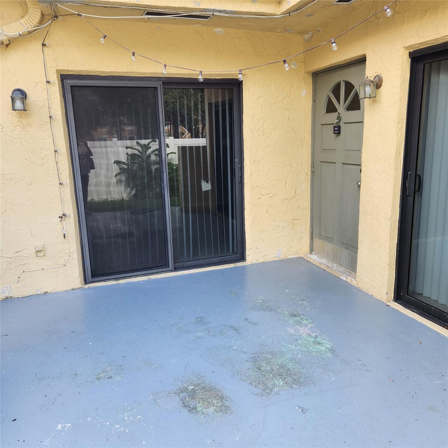 Woodlake Village Twnhms C - Residential Lease