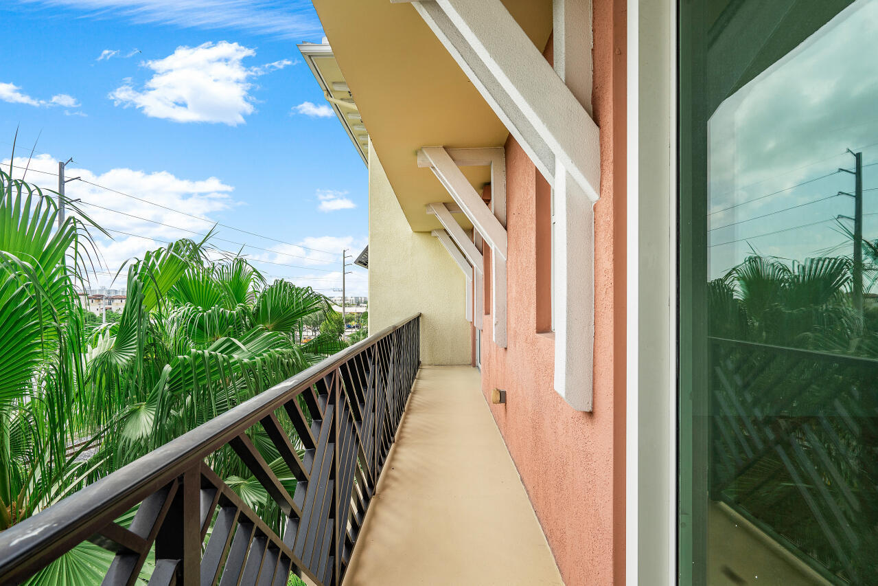 Astor - Residential Lease