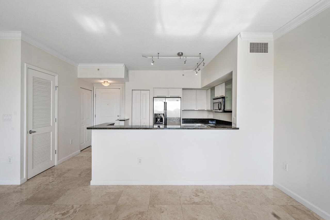 Astor - Residential Lease