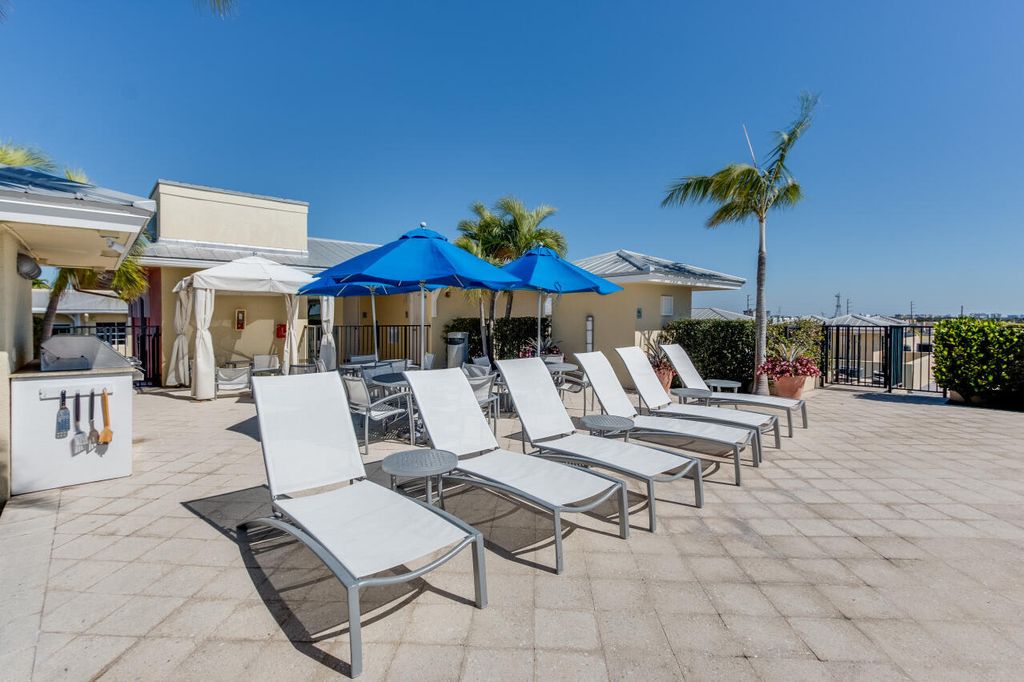 Photo of 235 NE 1st Street, Delray Beach, FL 33444 (MLS # B26009259)