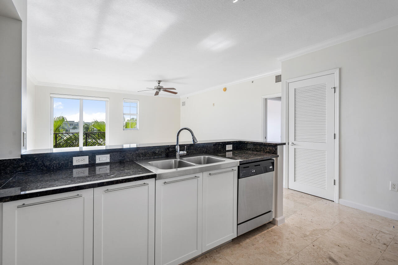 Astor - Residential Lease