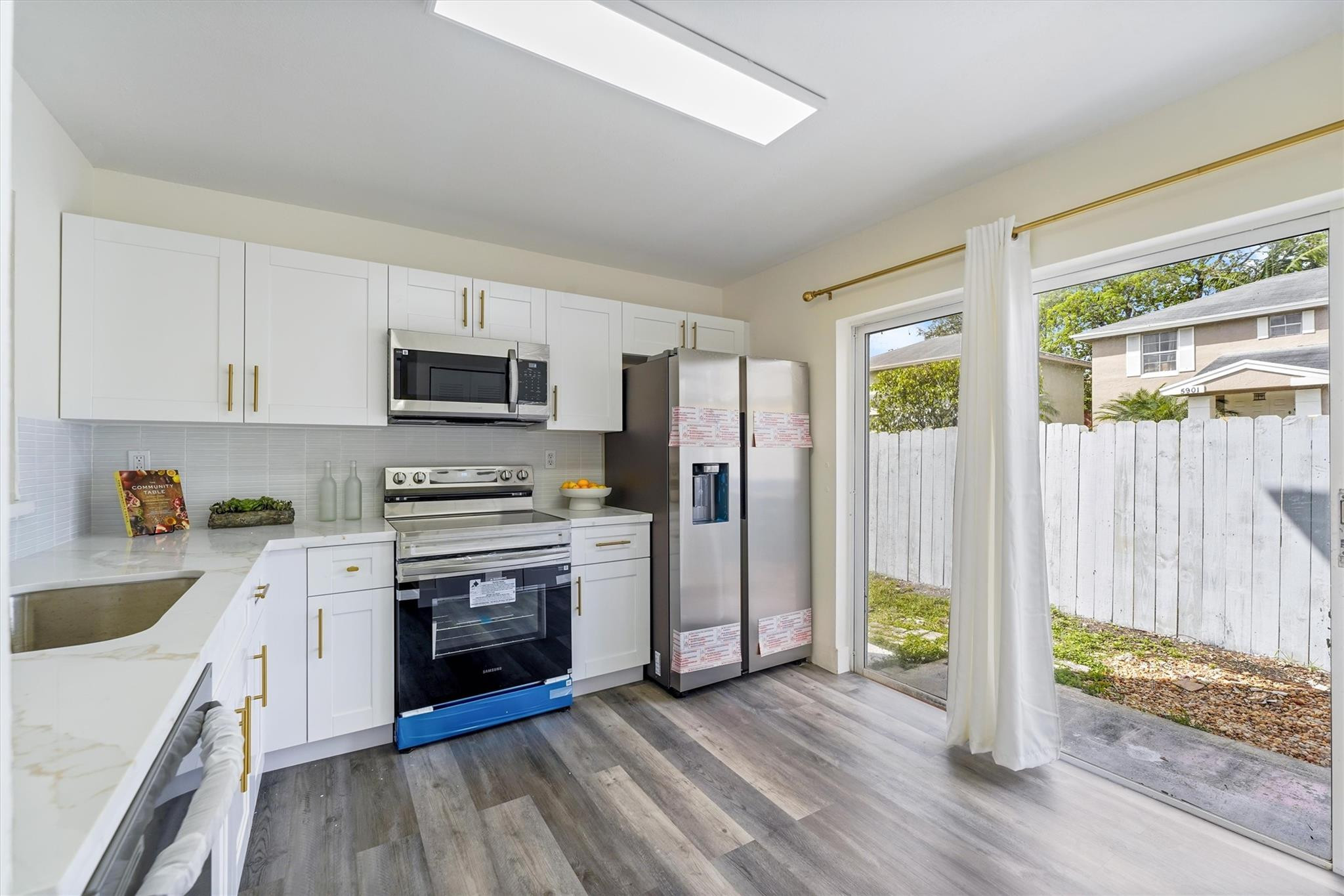 VILLAS AT WOODLAND GREENS - Residential