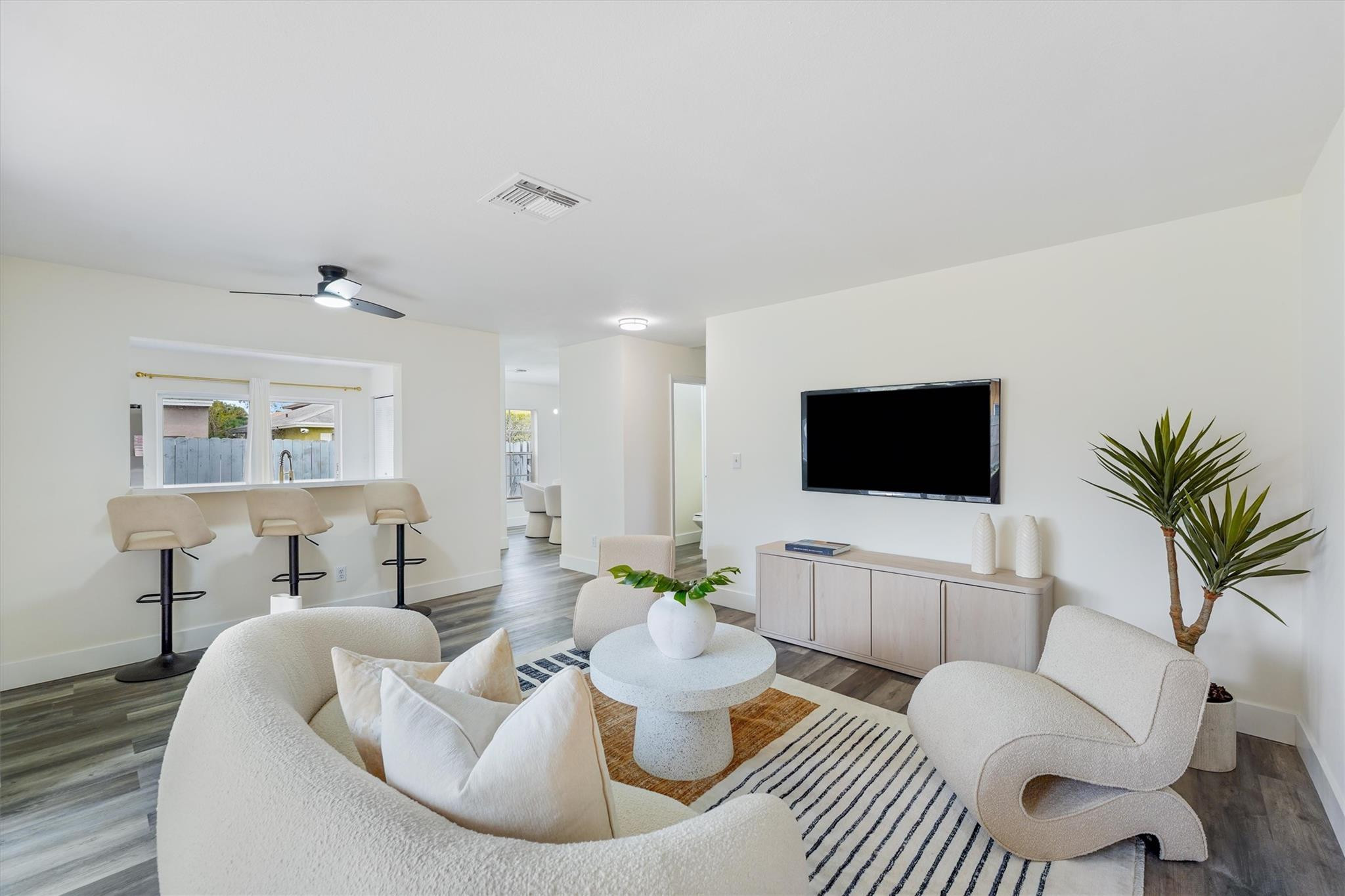 VILLAS AT WOODLAND GREENS - Residential