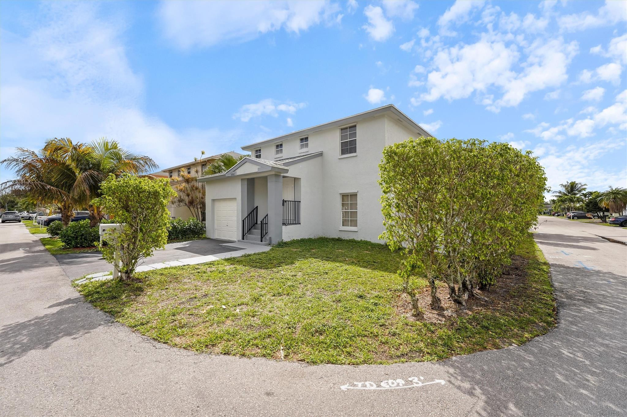 VILLAS AT WOODLAND GREENS - Residential