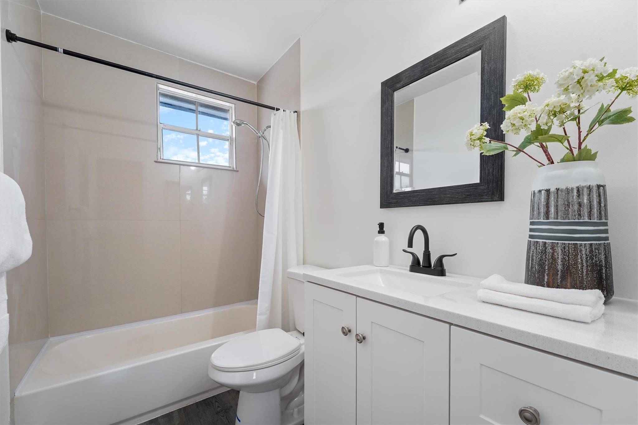 VILLAS AT WOODLAND GREENS - Residential