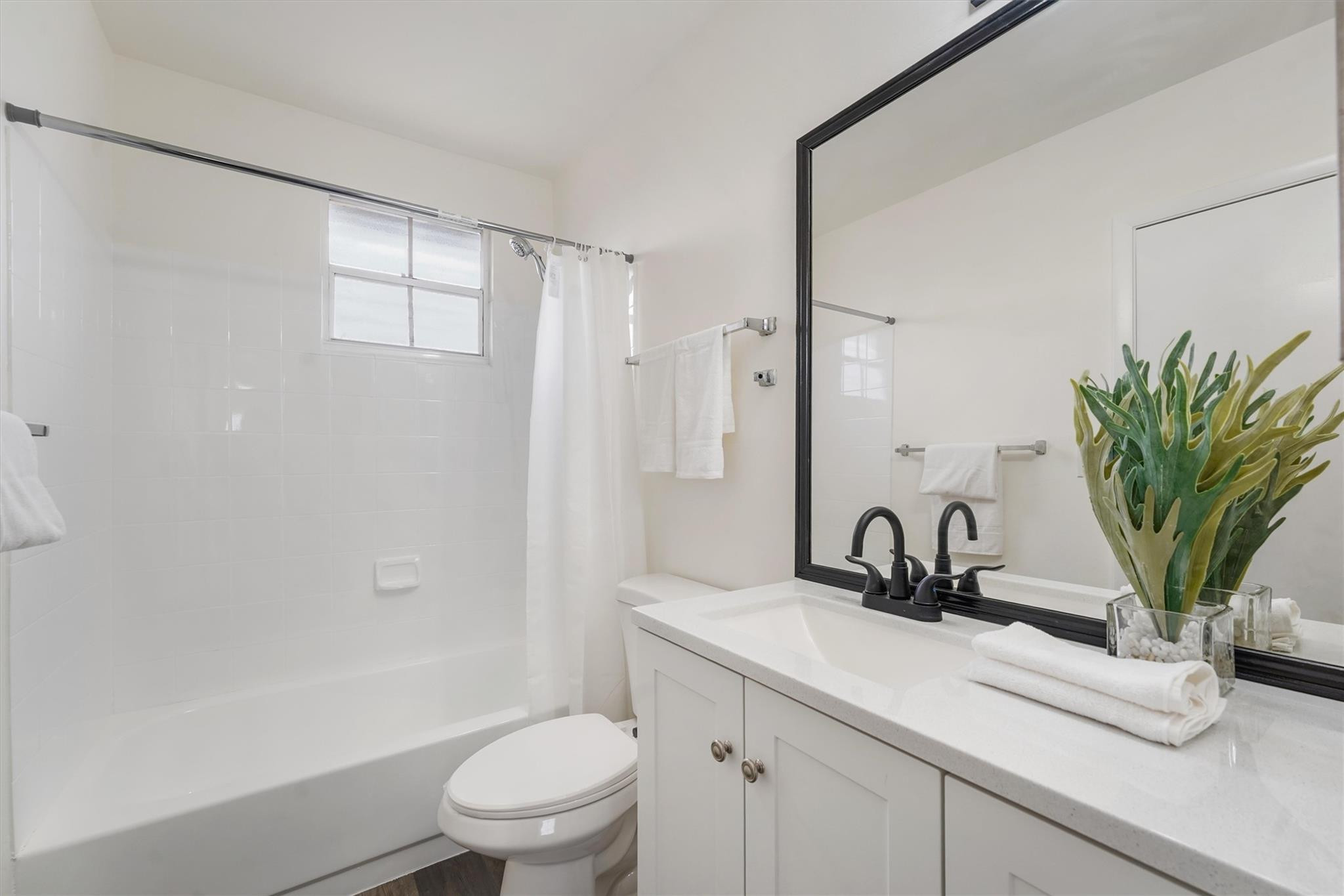 VILLAS AT WOODLAND GREENS - Residential