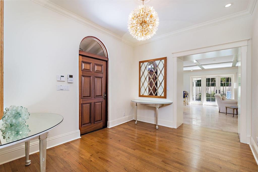 LAKEWOOD - Residential