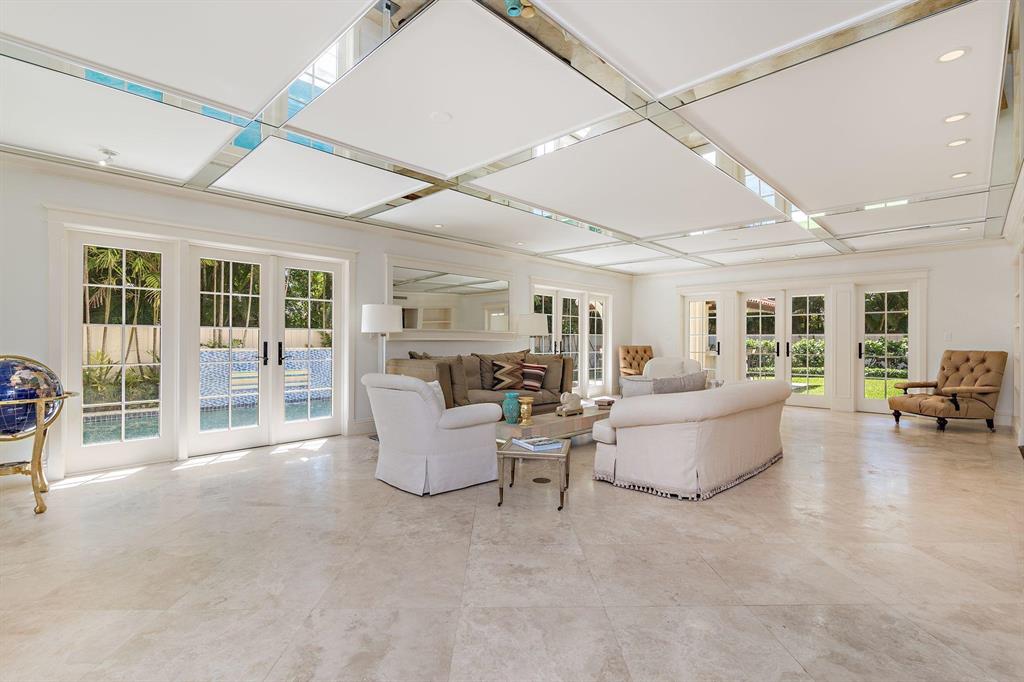 LAKEWOOD - Residential