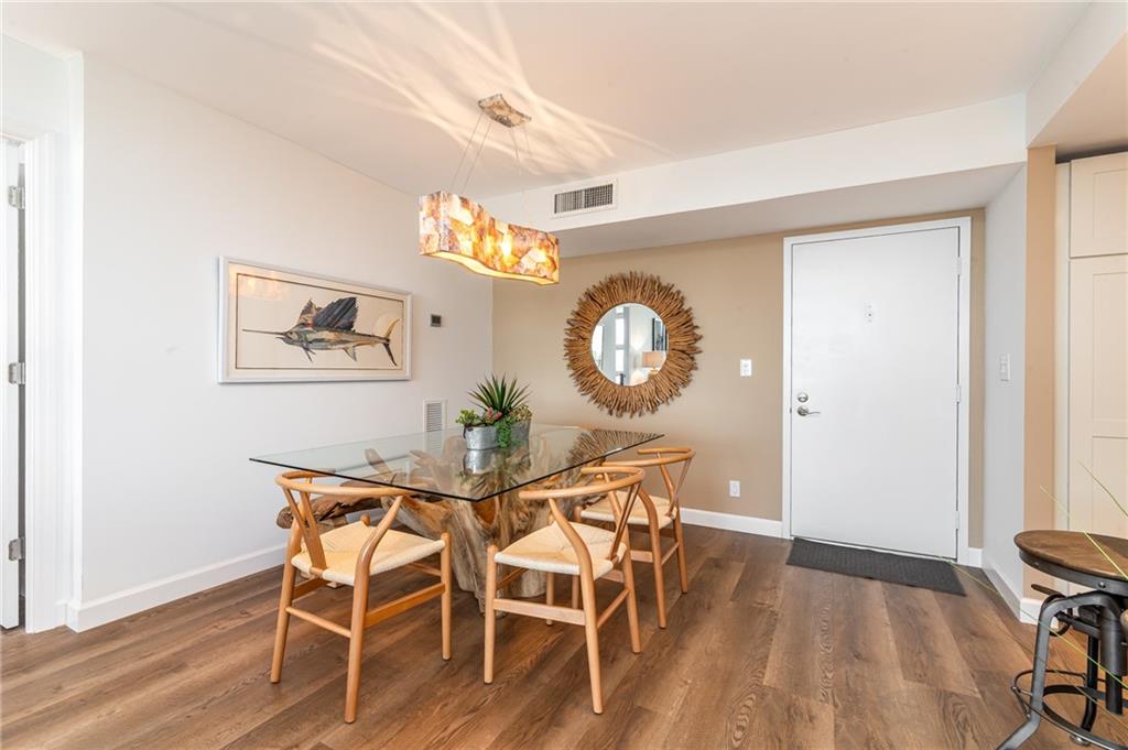 Silver Thatch - Residential