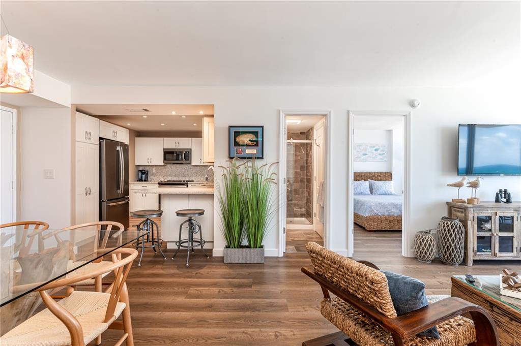 Silver Thatch - Residential